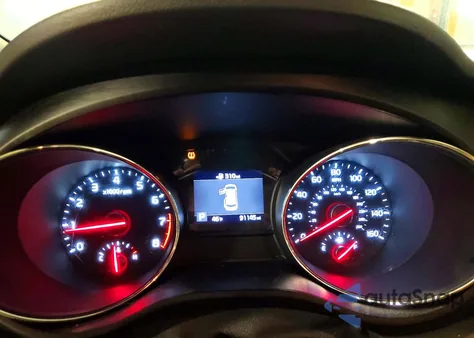 2021 Kia Sedona Lx z USA, uszkodzony, nr VIN KNDMB5C17M6673397